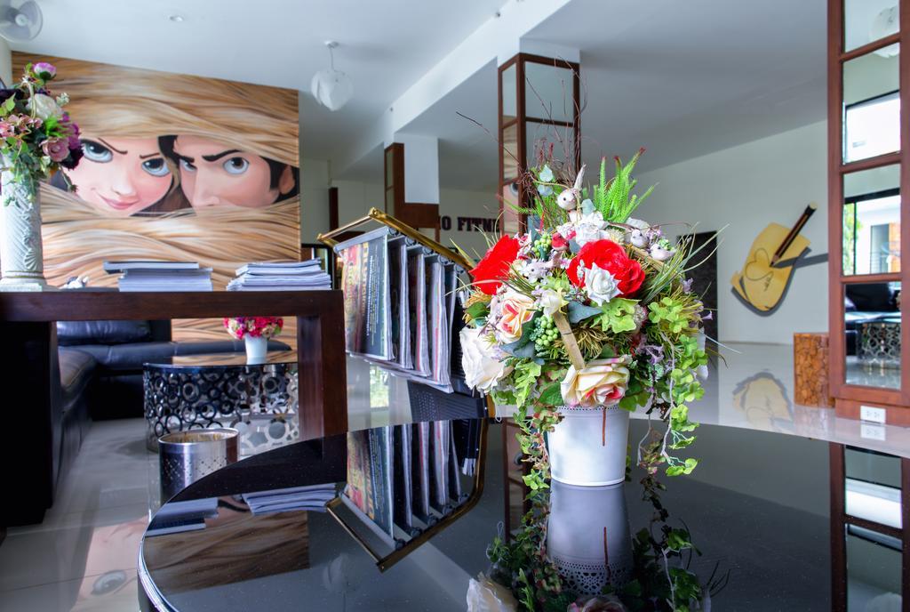 Soho Boutique Hotel Tak Kültér fotó
