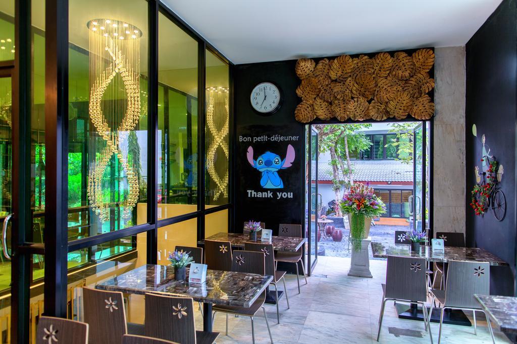 Soho Boutique Hotel Tak Kültér fotó