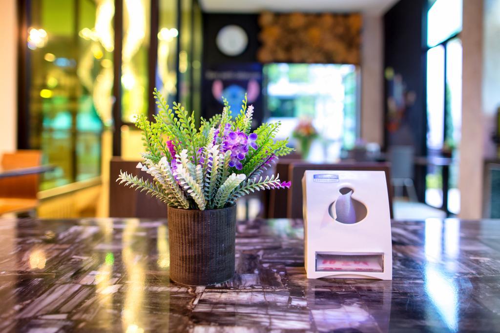 Soho Boutique Hotel Tak Kültér fotó